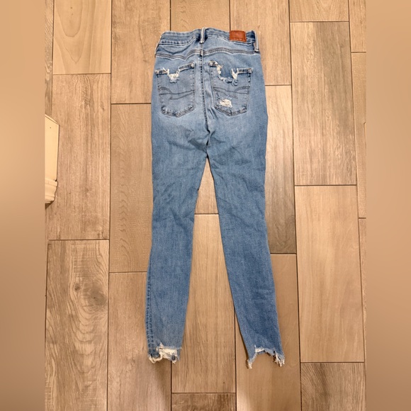 American Eagle Outfitters Light Blue Distressed Jeggings - Picture 2 of 5